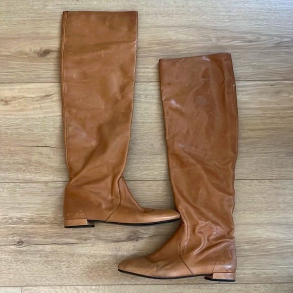 Prada designer boots flat with rubber sole - Picture 4 of 9